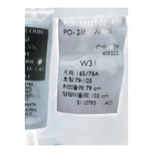 LEVI 501 5-pocket Button-fly Distressed Cut-off Denim Shorts Ladies Size W31 - Picture 5 of 10